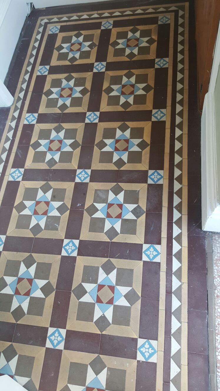 Victorian Entrance Hallway Before Cleaning Edinburgh