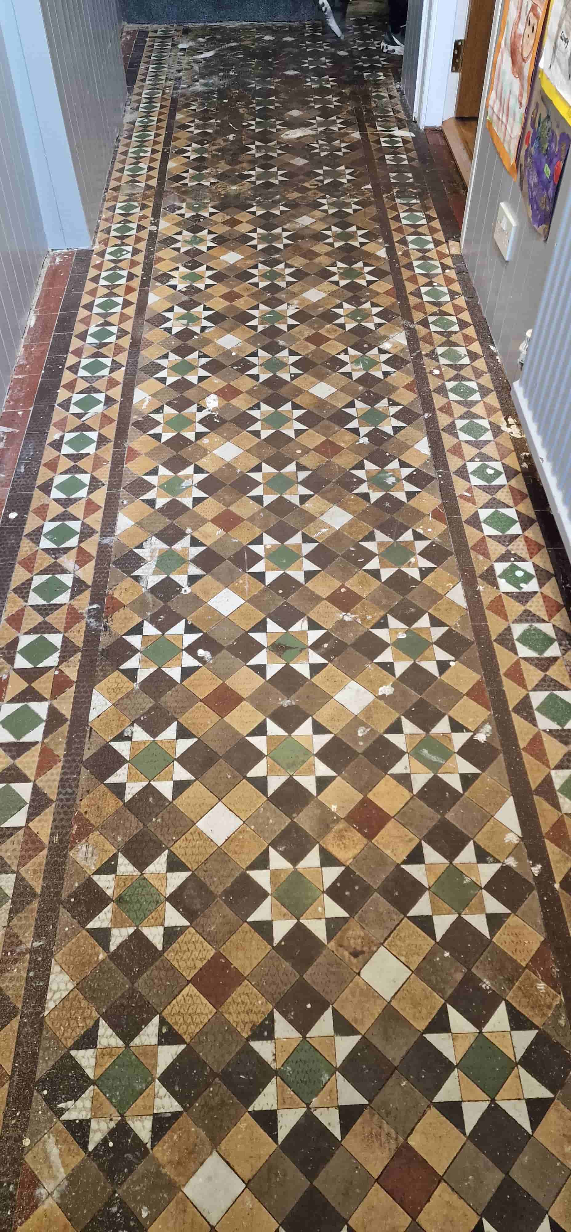 Victorian Tiled Hallway Floor Edinburgh Before Restoration